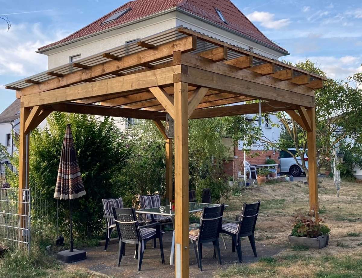 Pavillon selber bauen mit Doppelstegplatten MeineStegplatten.de